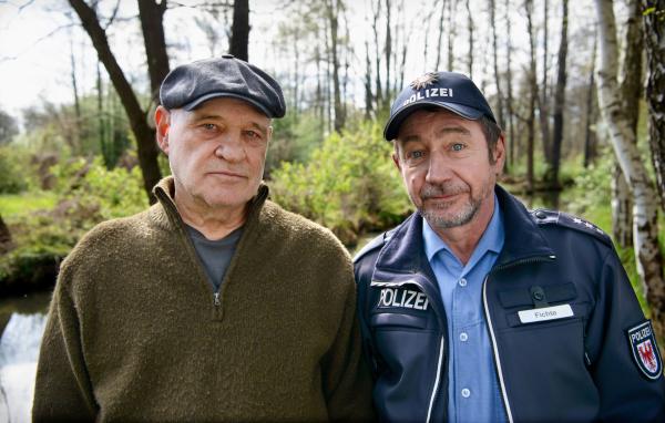 Bild 1 von 15: Krüger (Christian Redl, l.) und Fichte (Thorsten Merten, r.) ermitteln wieder gemeinsam an dem neuen Fall.