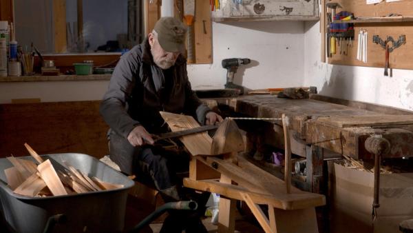 Bild 1 von 8: Im Bild: Dachsschindeln, Peter Leixnering.