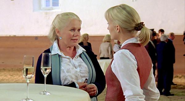 Bild 1 von 10: Im Bild (v.li.): Gabriele Schuchter (Anna Huber), Eva Herzig (Katharina Lenz).