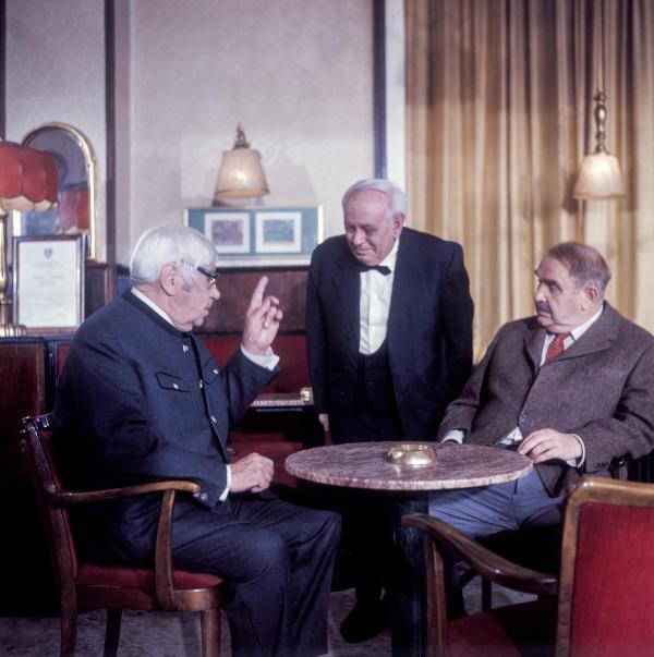 Bild 1 von 7: Im Bild: Paul Hörbiger, Fritz Widhalm-Windegg, Fritz Eckhardt.