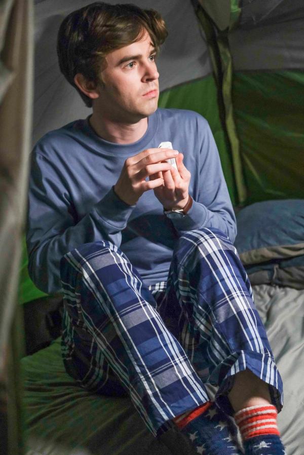 Bild 1 von 13: Im Bild: Freddie Highmore (Dr. Shaun Murphy).