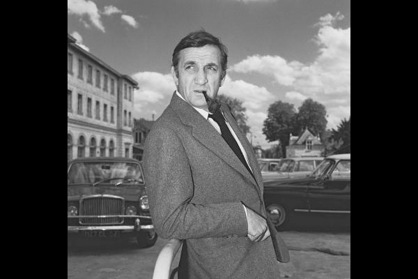 Bild 1 von 1: Lino Ventura am Drehort von \