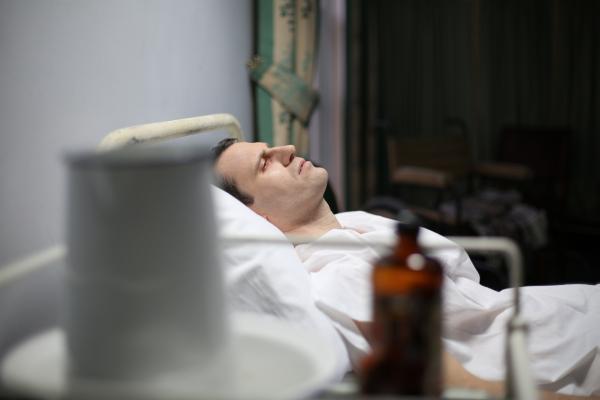 Bild 1 von 3: Albert Speer im Krankenhaus.