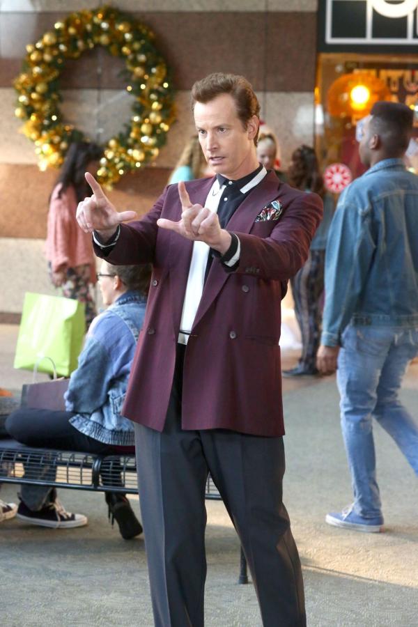 Bild 1 von 9: John Calabasas (Rob Huebel)