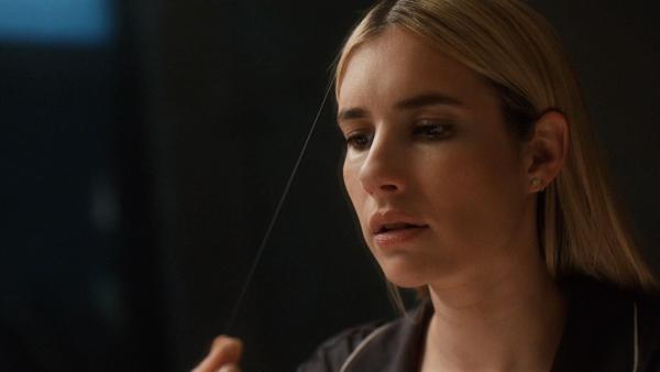 Bild 1 von 8: Anna Victoria Alcott (Emma Roberts)
