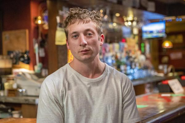 Bild 1 von 30: Im Bild: Jeremy Allen White (Lip Gallagher).