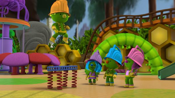 Bild 1 von 5: Flex hat aus den Doozerverwuser ein Trampolin gebaut.