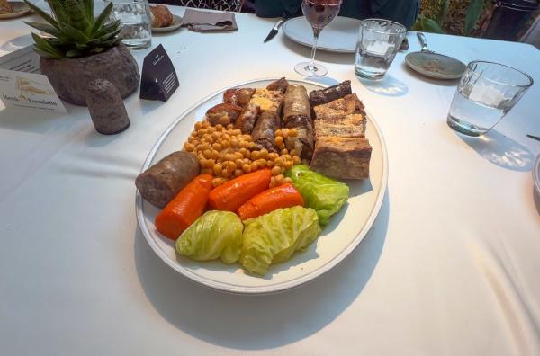 Bild 1 von 2: Das katalanische Weihnachtsgericht: Escudella i carn d'olla