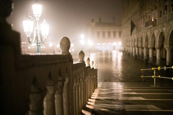 Bild 1 von 2: Einst zählte Venedig zu den mächtigsten Städten Europas. Heute ist die Lagunenstadt ein Ort vieler Mythen und Legenden. \