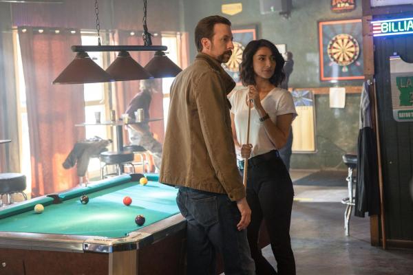 Bild 1 von 9: Sebastian Lund (Rob Kerkovich, l.); Special Agent Hannah Khoury (Necar Zadegan, r.)