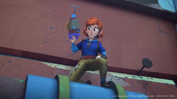 Bild 1 von 3: Milly ist stolz auf ihren neuen Greifhaken.