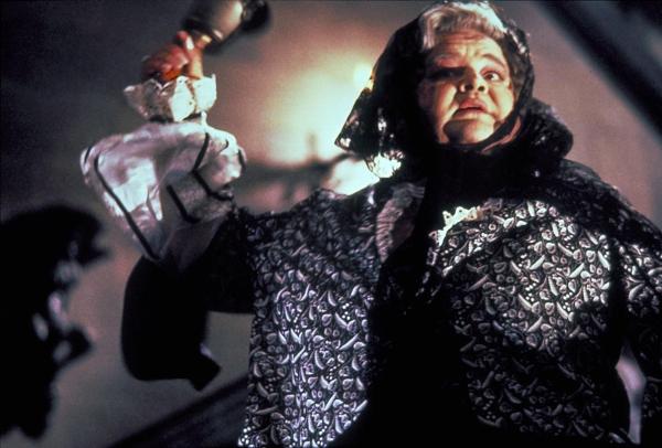 Bild 1 von 7: Auch Tante Kate (Dom DeLuise) mag nicht zurückstehen, wenn es darum geht, Larry zu heilen ...