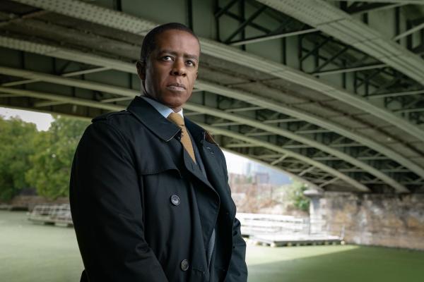 Bild 1 von 7: Conrad Grantchester (Adrian Lester)