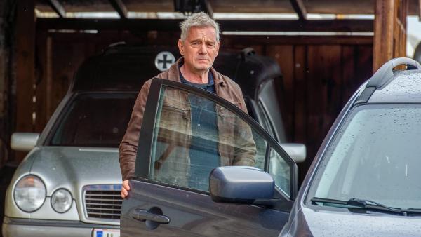Bild 1 von 9: Im Bild: Hans Uwe Bauer (Karl Thaler).