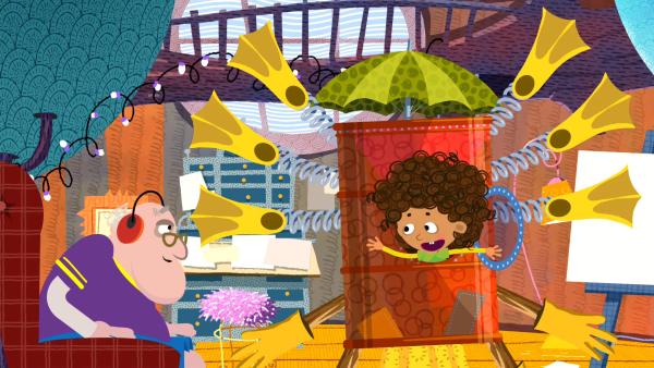 Bild 1 von 3: Mia präsentiert Opa die MIAWÜHLMASCHINE.