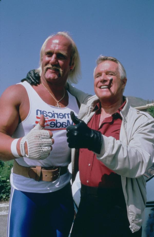 Bild 1 von 3: Hulk Hogan (Hulk Hogan, l.); Hannibal (George Peppard, r.)