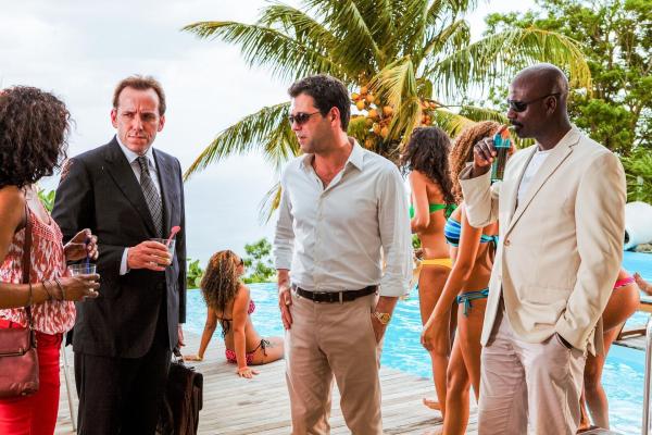 Bild 1 von 17: Im Bild (v.li.): Sara Martins (Det. Serg. Camille Bordey), Ben Miller (Det. Insp. Richard Poole), Patrick Baladi (Daryl Dexter).