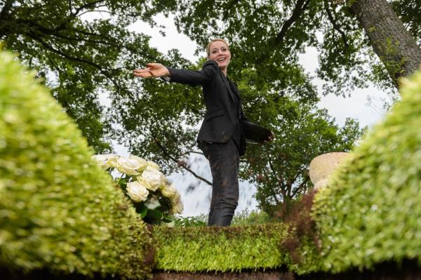 Bild 1 von 20: (2. Staffel) - In \