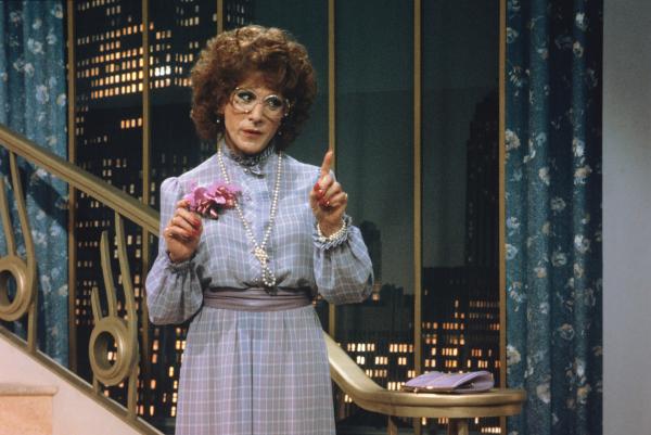 Bild 1 von 4: Michael Dorsey (Dustin Hoffman) spielt als Dorothy Michaels die Rolle seines Lebens...