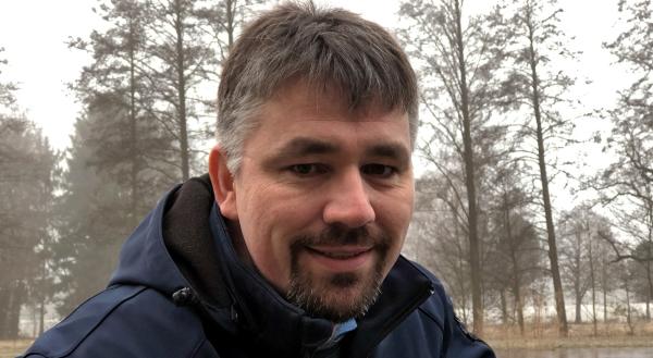 Bild 1 von 4: Torben Heese leitet schon in vierter Generation eine der ältesten Teichwirtschaften in der Lüneburger Heide.