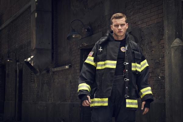 Bild 1 von 18: (5. Staffel) - Evan \