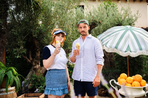 Bild 1 von 10: Sophie Passmann und Tommi Schmitt in ihrer ZDFneo-Sendung \