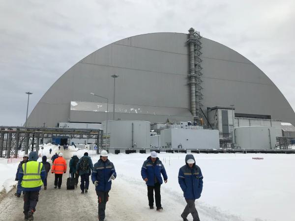 Bild 1 von 4: Alle Experten sind sich einig: Es ist völlig unklar, wie der Unglücksreaktor zurückgebaut und entsorgt werden kann. Ebenso wenig, was mit der einstigen Stadt der Ingenieure passieren soll. Alles ist letztlich nichts anderes als Atommüll.