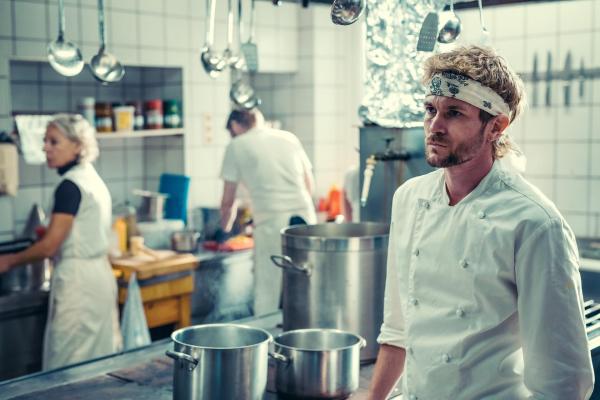 Bild 1 von 20: Im Bild: Martina Spitzer (Silvia Gruber), Kevin Brand (Mario Höfler).