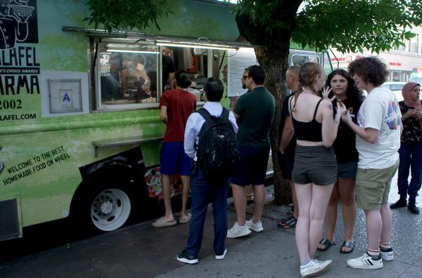 Bild 1 von 6: Die New Yorker lieben sie: Foodtrucks.
