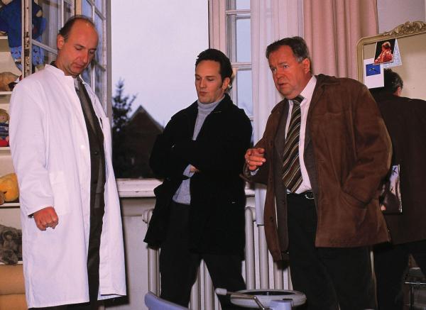 Bild 1 von 10: 