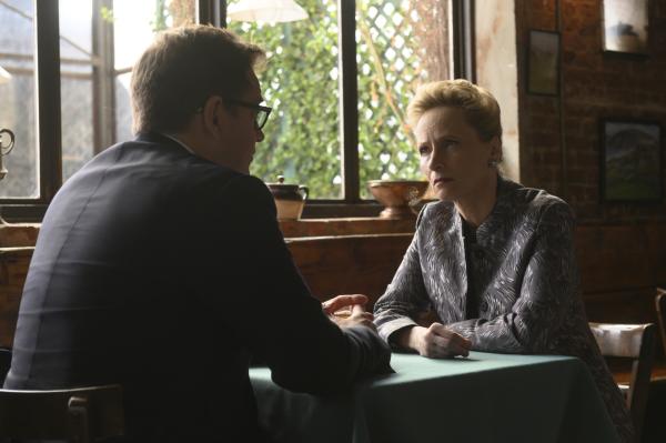 Bild 1 von 14: Dr. Jason Bull (Michael Weatherly, l.); Colleen McCandless (Laila Robins, r.)