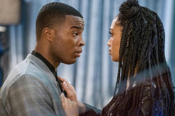Bild 1 von 16: Im Bild: Daniel Ezra (Spencer James), Samantha Logan (Olivia Baker).