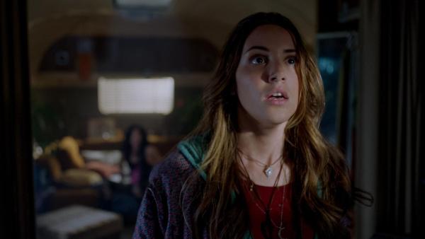 Bild 1 von 5: Brandy Barr (Arielle Carver-O'Neill)