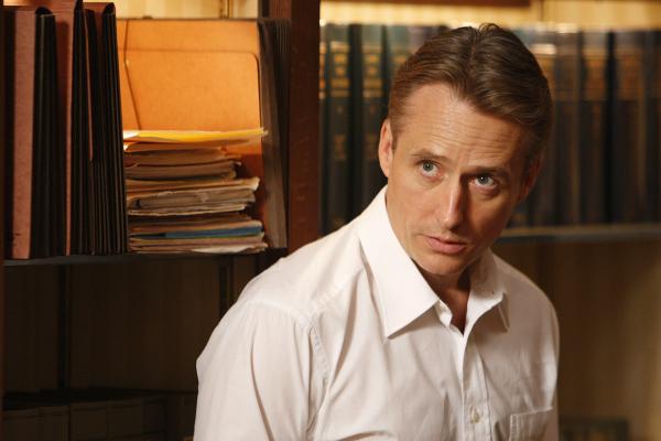 Bild 1 von 9: Linus Roache as Michael Cutter -- NBC