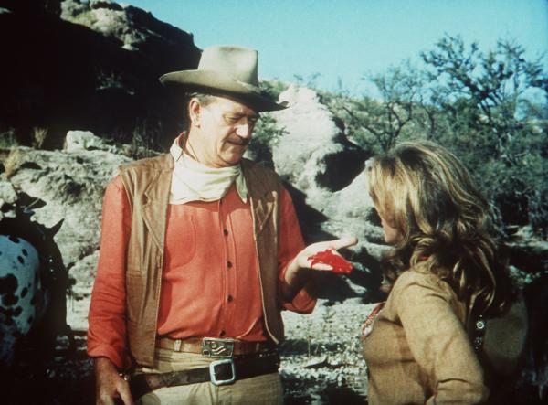 Bild 1 von 9: John Wayne (l.)