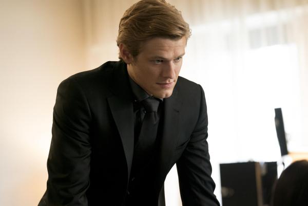 Bild 1 von 11: Auch wenn der Plan scheitert, hat der clevere MacGyver (Lucas Till) immer eine Lösung parat. Ob es ihm und seinem Team damit noch gelingt, die Terrorgruppe aufzuhalten?