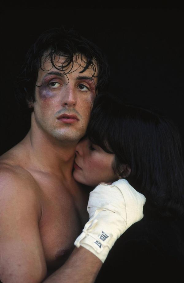 Bild 1 von 13: Der begeisterte Amateurboxer Rocky Balboa (Sylvester Stallone) wohnt in den Italo-Slums von Philadelphia. Als der Herausforderer des Schwergewichtweltmeisters Apollo Creed ausfällt, erhält Rocky die einmalige Chance, einzuspringen ...