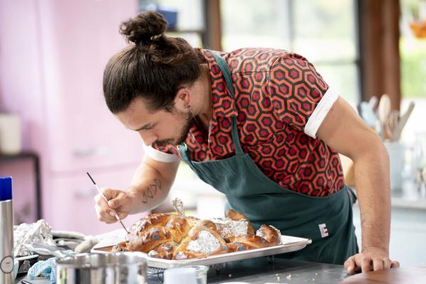 Bild 1 von 5: Aaron Hawton