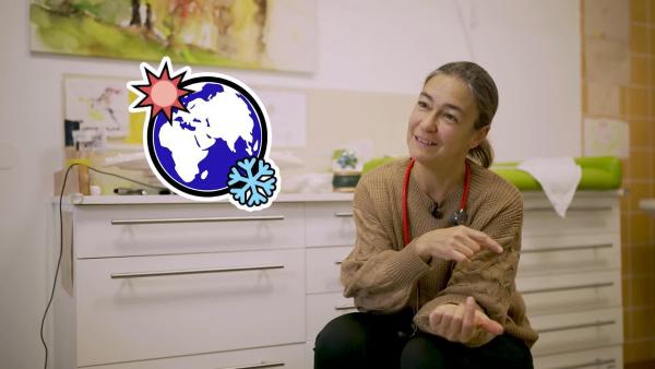 Bild 1 von 8: Im Bild: Kinderärztin Veronika erklärt, welchen Einfluss die Jahreszeit auf Viren hat.