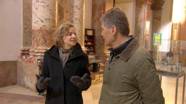 Bild 1 von 18: Im Bild: Elena Holzhausen, Karl Hohenlohe; Karlskirche innen.