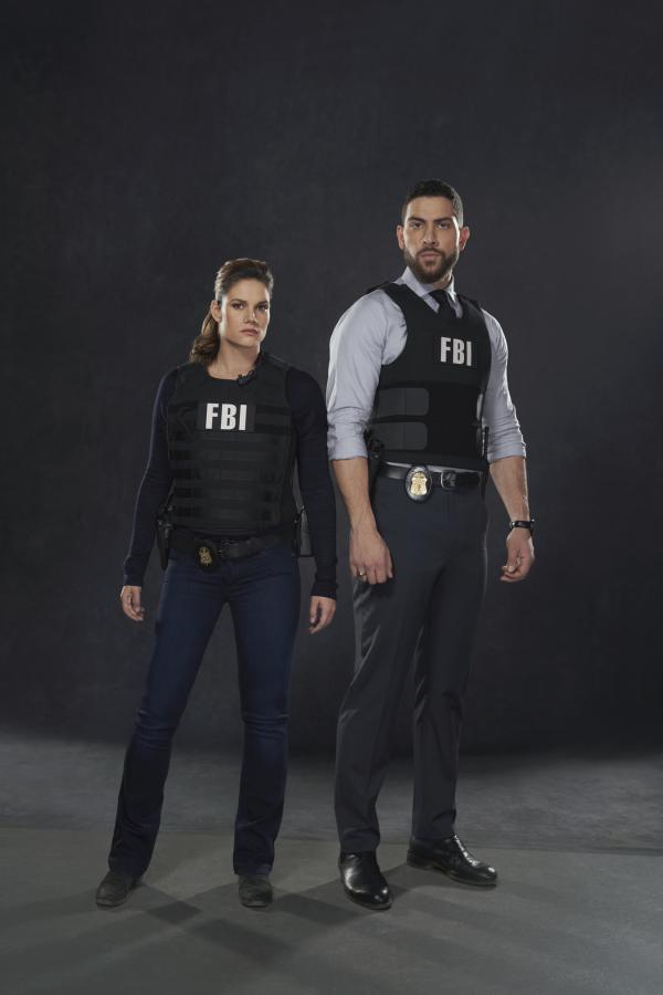 Bild 1 von 16: Special Agent Maggie Bell (Missy Peregrym, l.); Special Agent Omar Adom 'OA' Zidan (Zeeko Zaki, r.)