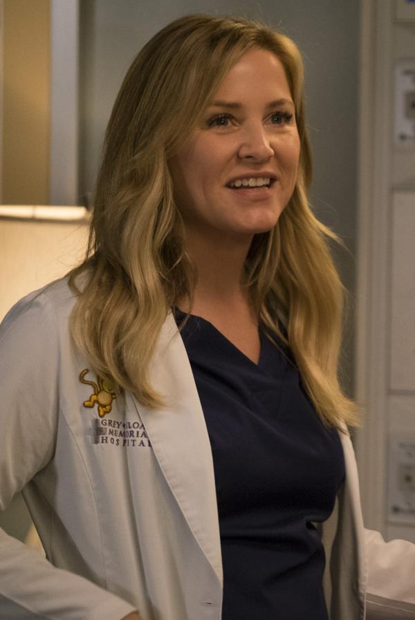 Bild 1 von 12: Muss für das Leben ihrer Patientin viel Überzeugungsarbeit leisten: Dr. Arizona Robbins (Jessica Capshaw)