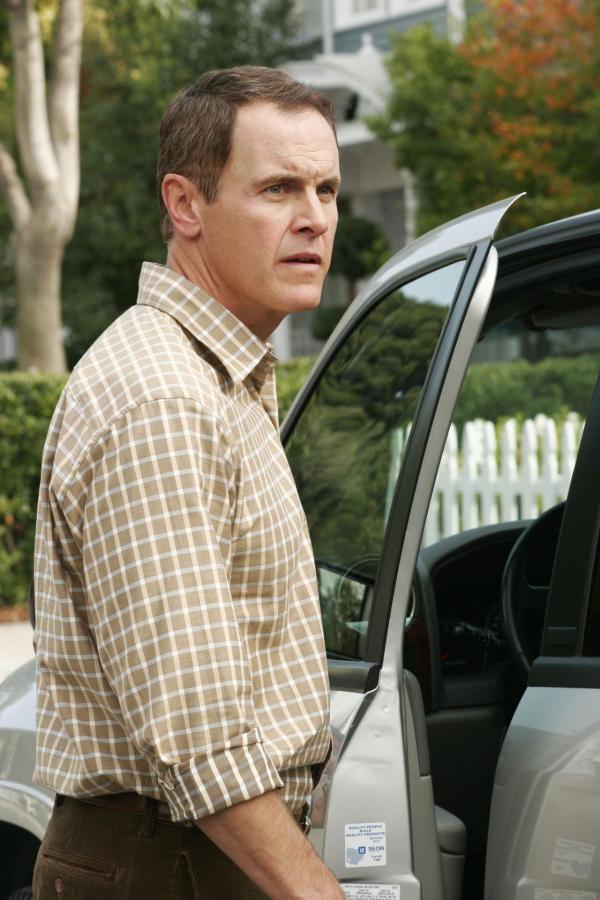 Bild 1 von 29: Paul (Mark Moses) plant mit Zach, die Wisteria Lane zu verlassen, doch wird es ihm gelingen?