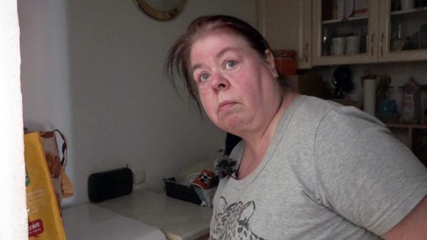 Bild 1 von 2: Pamela muss notgedrungen ohne Strom auskommen.