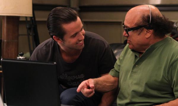 Bild 1 von 10: Mac (Rob McElhenney, l.); Frank Reynolds (Danny DeVito, r.)