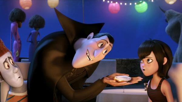 Bild 1 von 3: Jonathan (li.), Dracula und Mavis