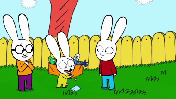 Bild 1 von 3: Franz (M.) ist ganz angetan von den vielen bunten Murmeln. Nach ihrem Abenteuer wollen Ferdinand (l.) und Simon (r.) diese aber nicht mehr leichtfertig tauschen, sondern nur noch verleihen.