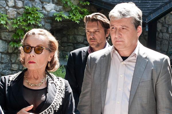 Bild 1 von 38: Im Bild (v.li.): Krista Stadler (Konstanze Weidenau), Hary Prinz (Peter Hermans), Harald Posch (Eduard Rieder).