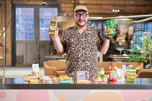 Bild 1 von 10: Honigwaffeln in Drogerien werben mit viel Honig und bester Bio-Qualität. Doch die Lebensmittelindustrie ersetzt Honig oft durch günstigere Alternativen.