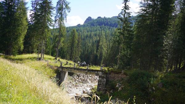 Bild 1 von 9: .